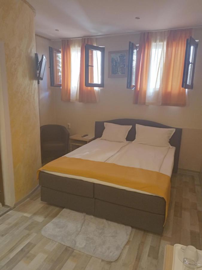 Hotel Dali Plovdiv Exteriör bild