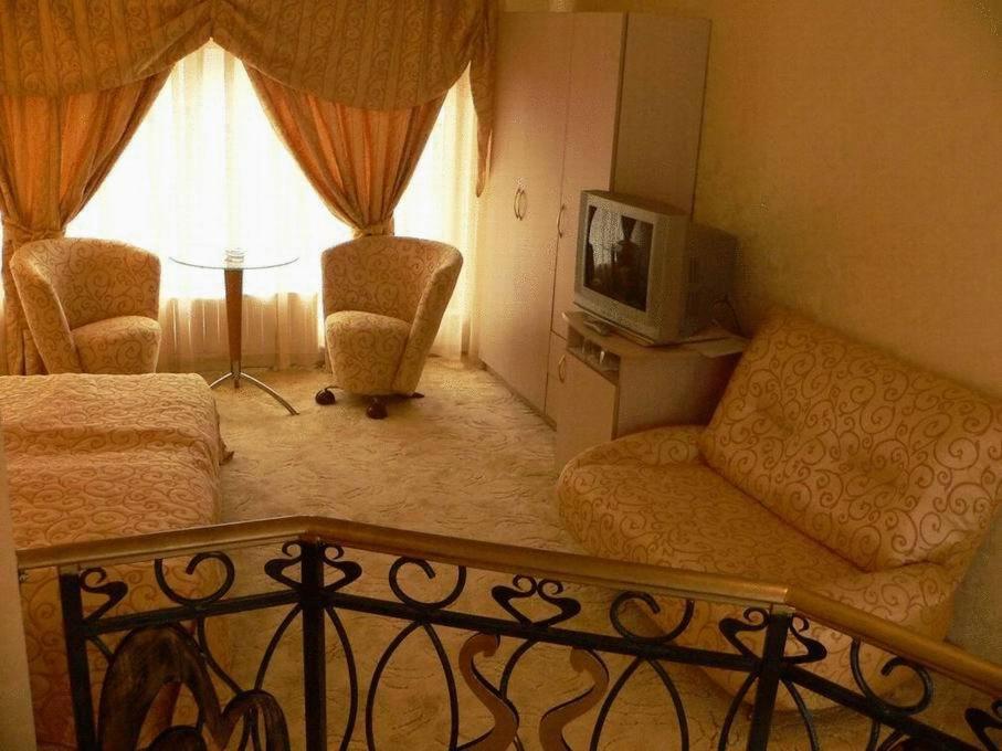 Hotel Dali Plovdiv Exteriör bild
