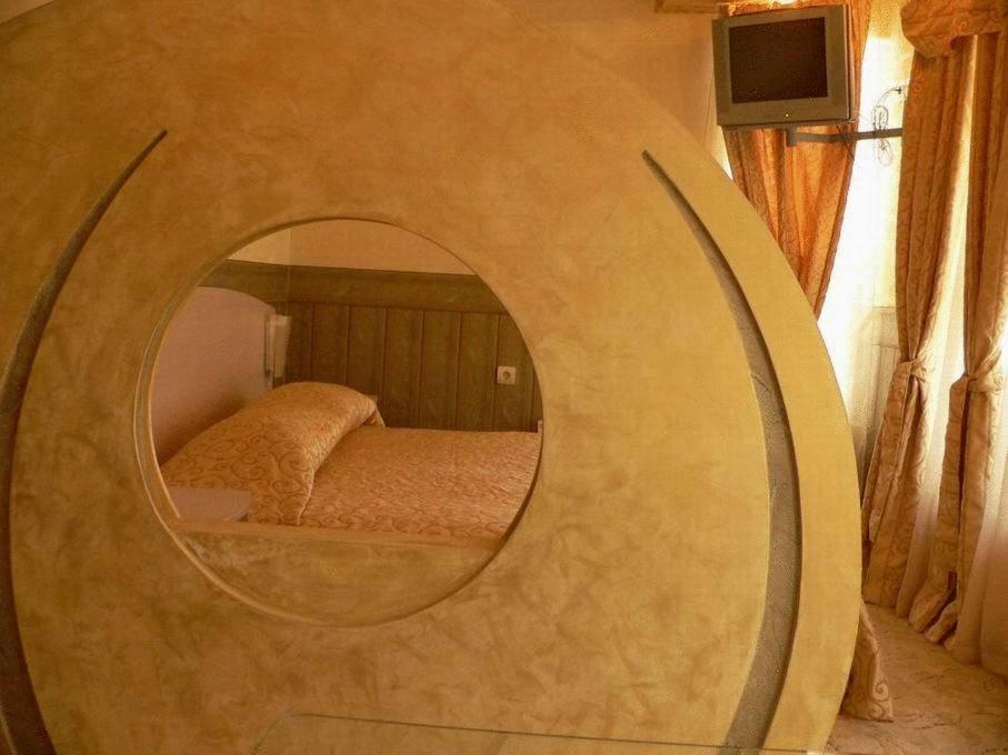 Hotel Dali Plovdiv Rum bild